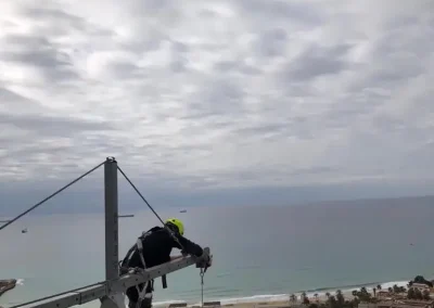 Montaje de pescante a gran altura