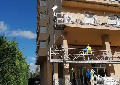 Montaje de plataforma y cabina en misma obra